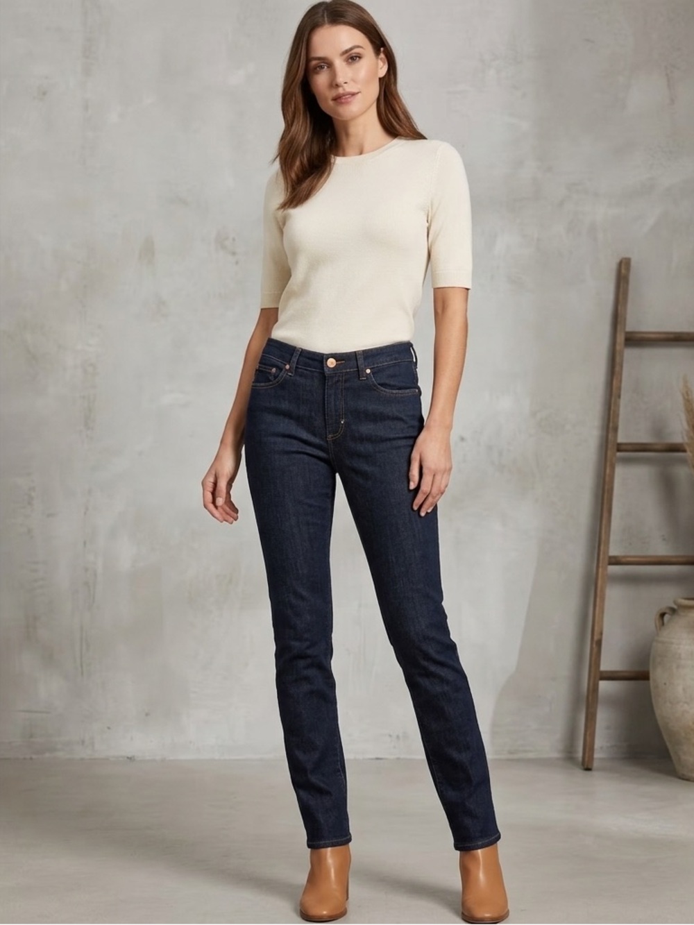 Cambio Mid-Rise Straight-Leg Slim Jeans in Dark Blue Wash